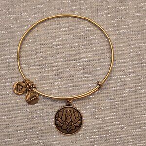 Alex and Ani Lotus Flower Gold Tone Charm Bracelet - NWOT
